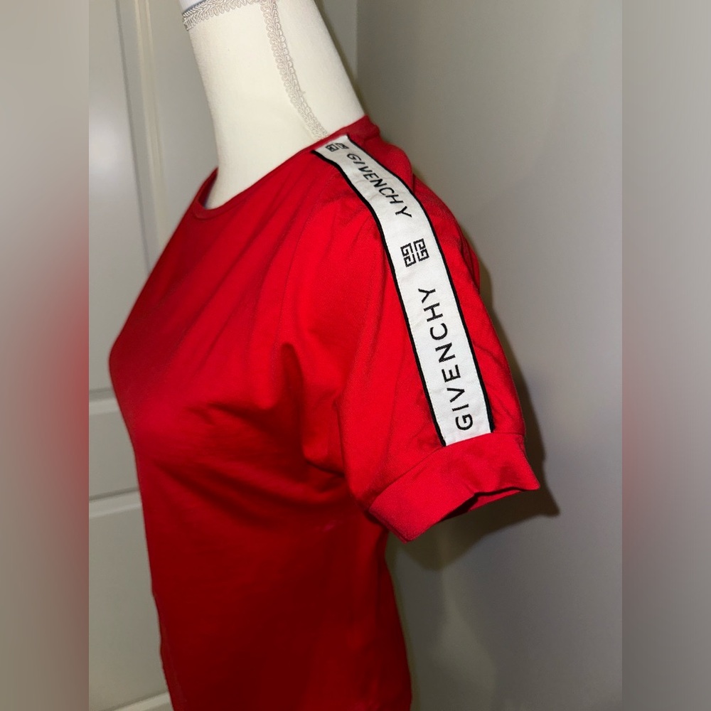 AUTHENTIC Red Givency Tee Shirt